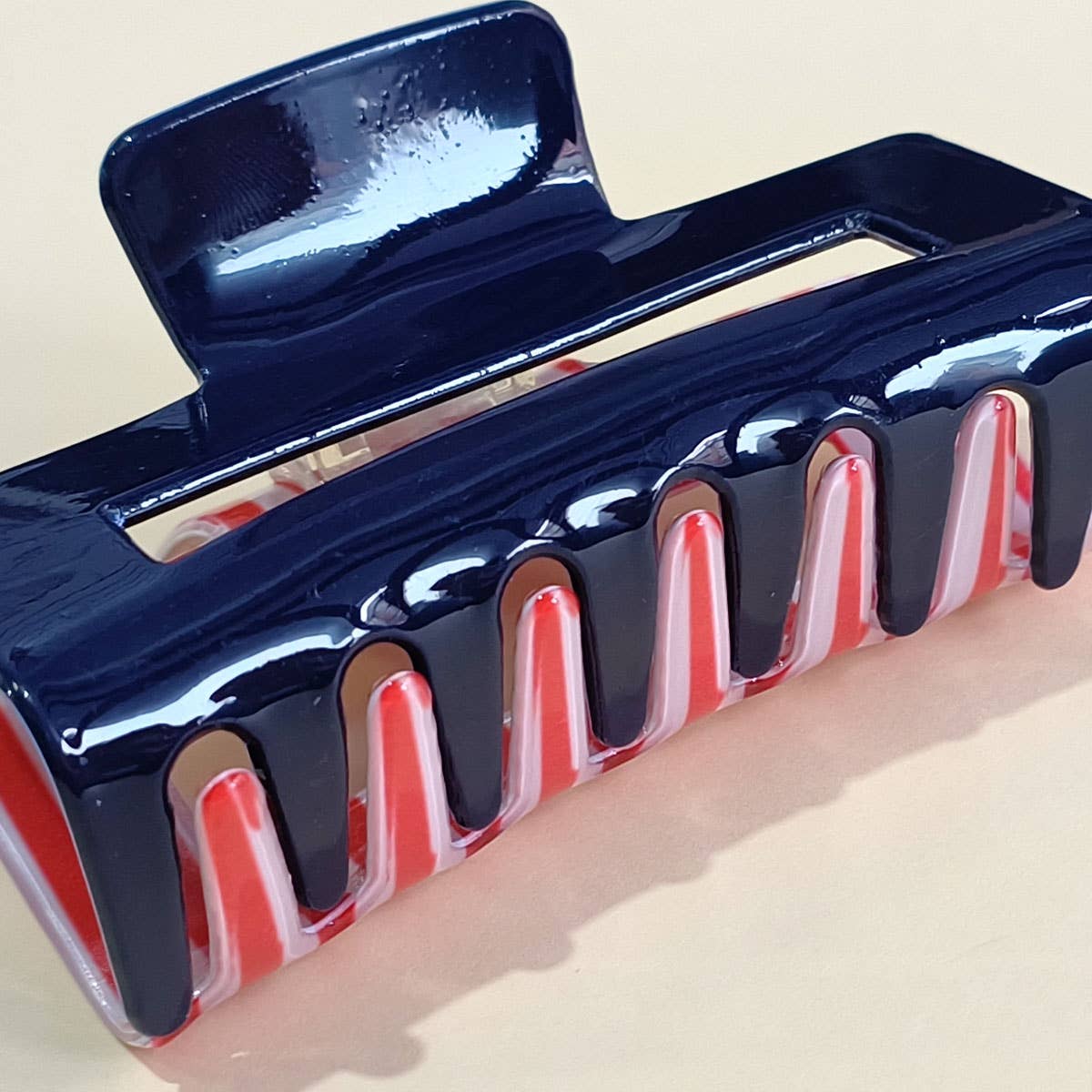 4TH OF JULY CLAW CLIP