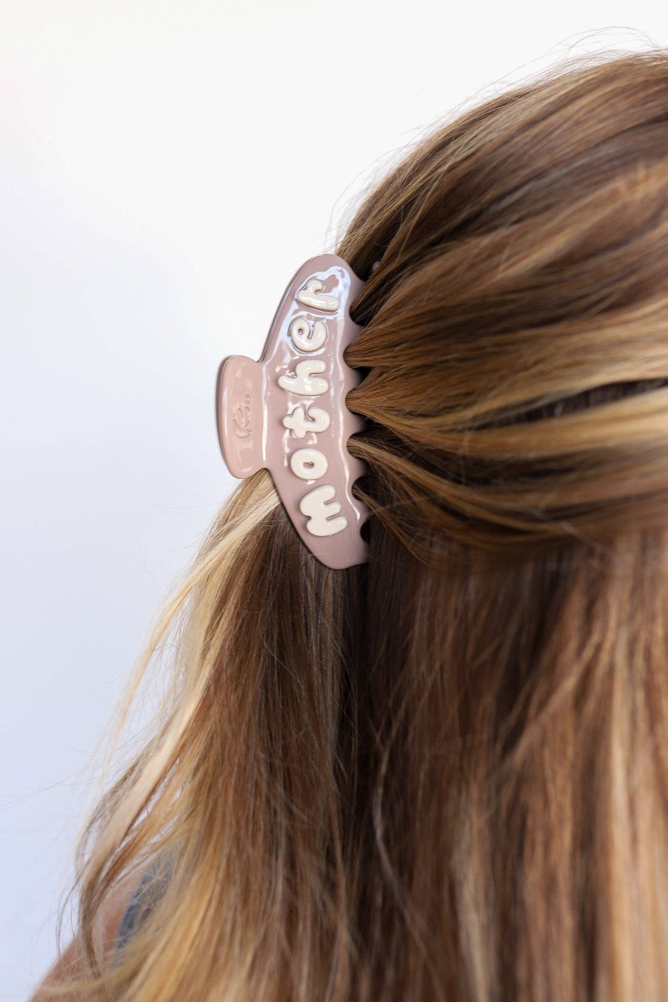 MOTHERHOOD CLAW: MOTHER Brown &amp; Cream