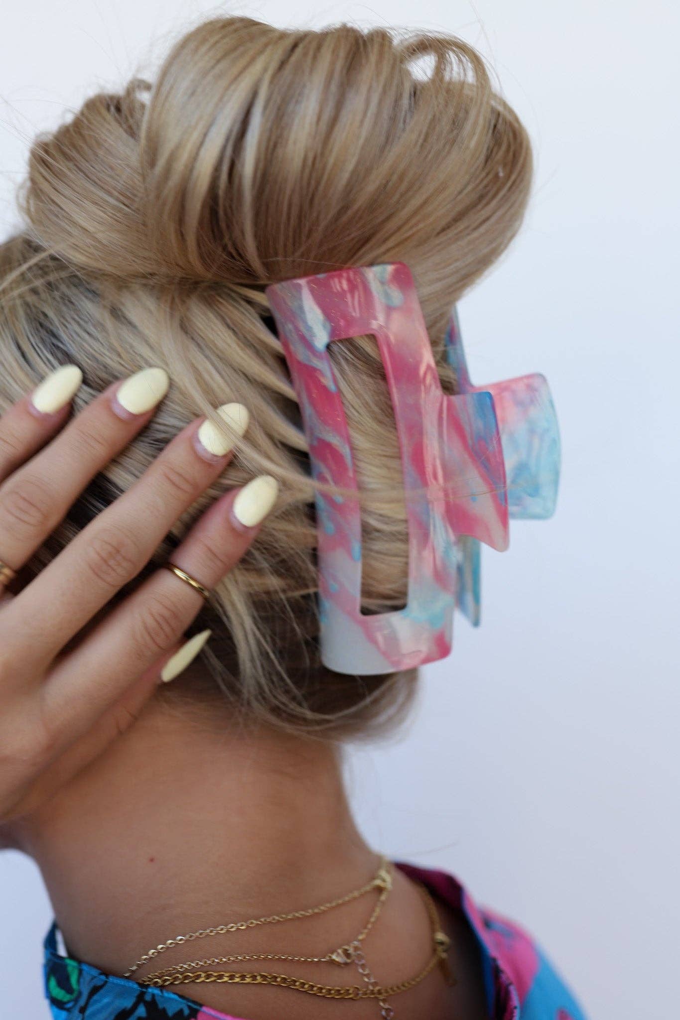 COLOR CHANGING CLAWS: COTTON CANDY