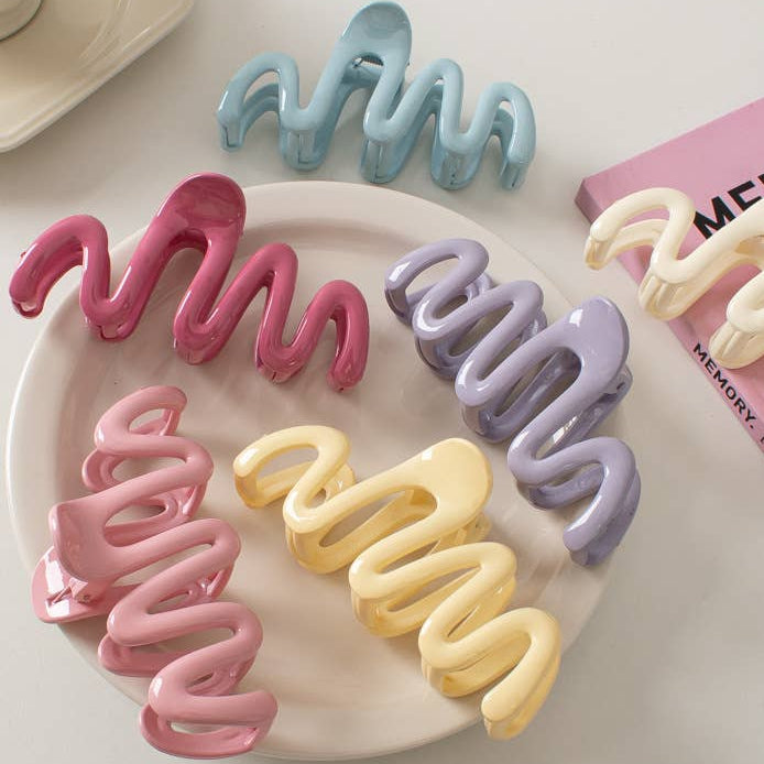 Women's Wave Claw Clip