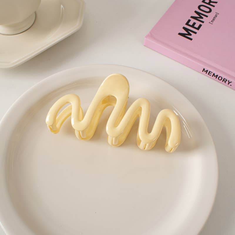 Women's Wave Claw Clip