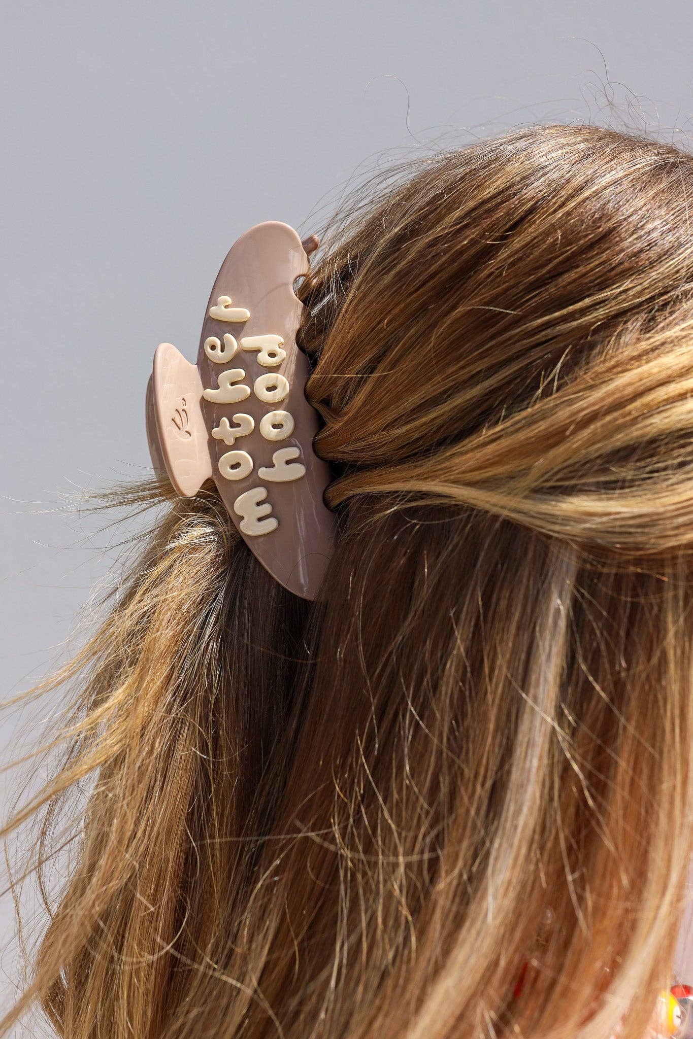 MOTHERHOOD CLAW: MOTHER Brown & Cream