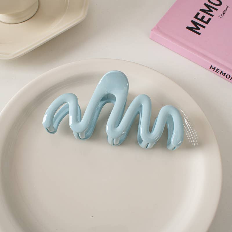 Women's Wave Claw Clip