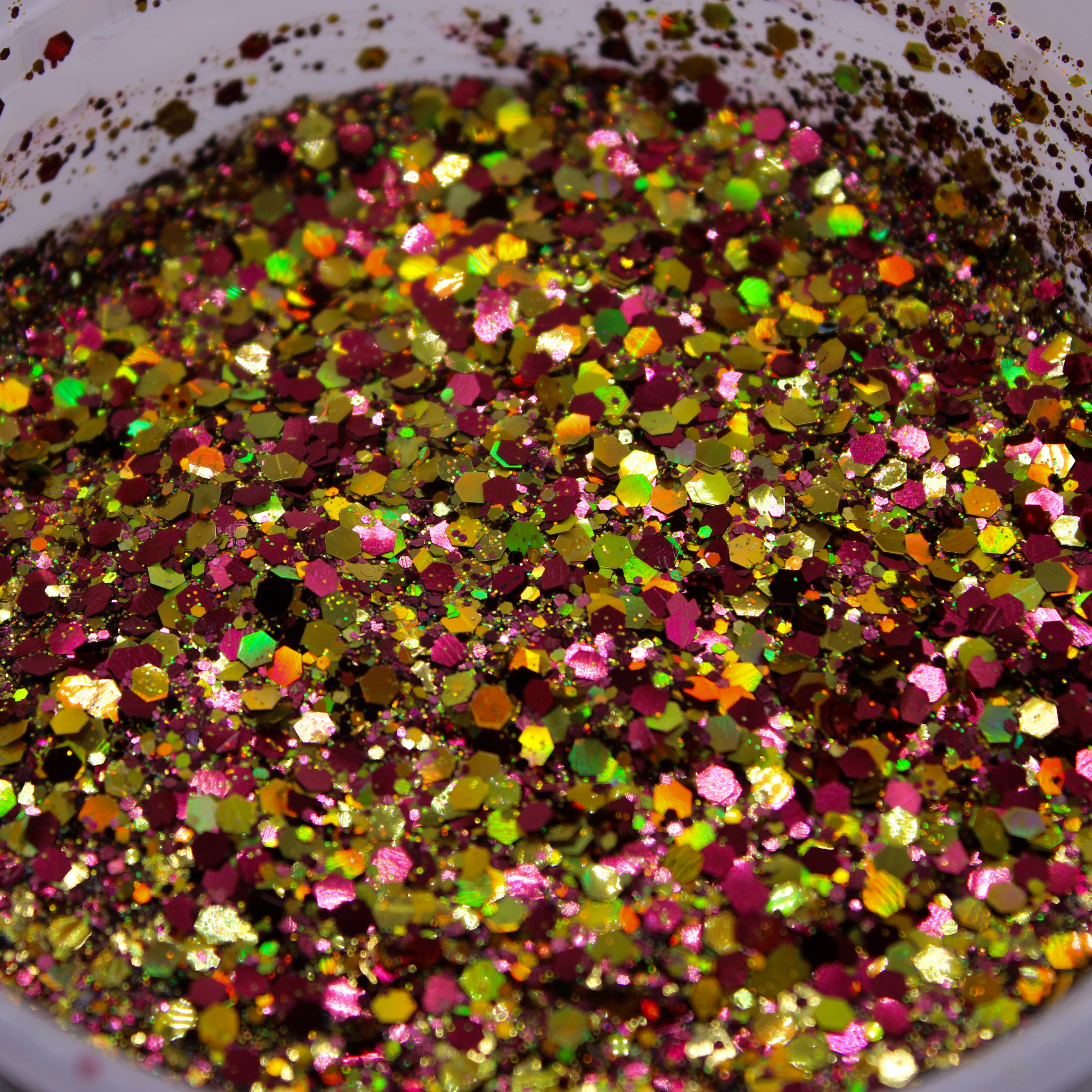 GO Chesterton Hair & Body Glitter